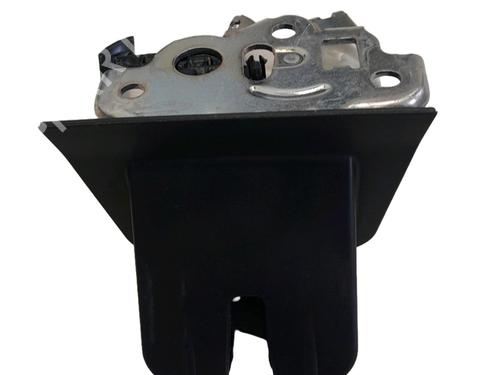 tailgate-lock-audi-a4-b8-8k2-2007-2008-2009-2010-2011-2012-2013-2014-2015-2016-2017-34468073 main image