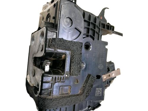 front-right-lock-renault-trafic-iii-van-fg_-2014-34468487 main image