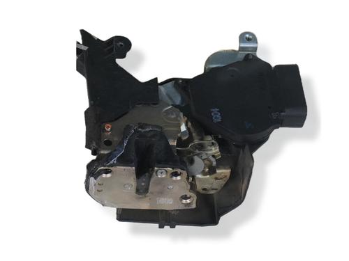 front-left-lock-toyota-rav-4-ii-_a2_-2000-2001-2002-2003-2004-2005-34465715 main image