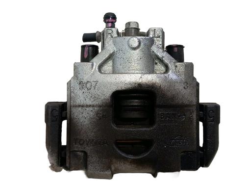 Bremssattel rechts vorne für TOYOTA YARIS (_P13_) 1.5 Hybrid (NHP130_) (101 hp) 25347320