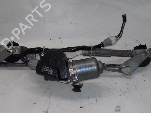 Used Front wiper motor Front wiper motor TOYOTA AURIS (_E15_) 1.4 D-4D (NDE150_, NDE150R) (90 hp) 40268411 40268411