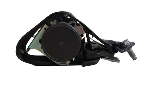 rear-left-seatbelt-peugeot-2008-i-cu_-2013-34469812 main image