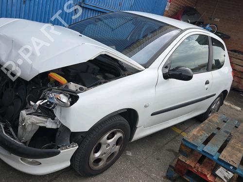 Used Parts PEUGEOT 206 Hatchback (2A/C)  1.4 i  4652007