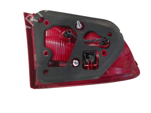 Right tailgate light VW PASSAT B6 Variant (3C5) 1.6 TDI | BP33980234C80 - Image 2