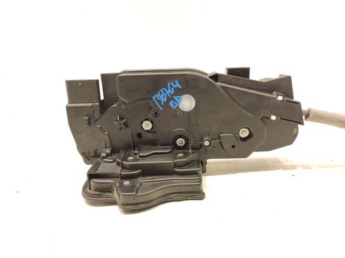 front-right-lock-mercedes-benz-glb-x247-2019-34488106 main image