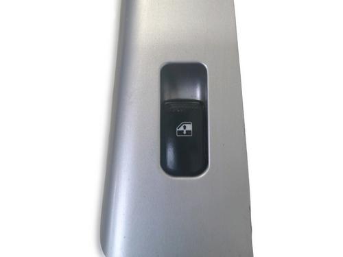 Used Right rear window switch HYUNDAI SANTA FÉ II (CM) 2.2 CRDi (155 hp) 27436537