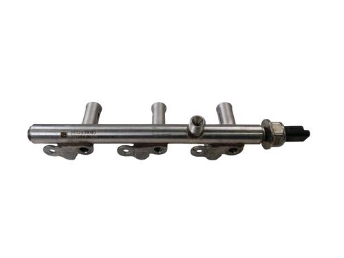 Injection rail PEUGEOT 2008 I (CU_) 1.2 THP 110 / PureTech 110 | BP38502468M98 - Image 2