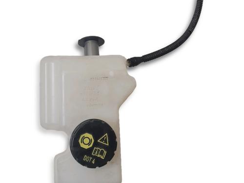 Used Brake master cylinder Brake master cylinder SEAT ARONA (KJ7, KJP) 1.0 TSI (116 hp) 33408492 33408492