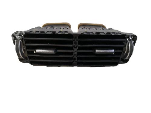 air-vent-jaguar-f-pace-x761-2015-34467315 main image