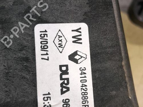 Gear lever RENAULT MEGANE IV Hatchback (B9A/M/N_) 1.5 dCi 110 (B9A3) | BP21587004M90 
