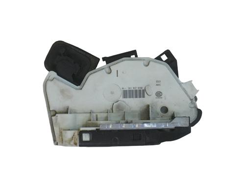front-right-lock-vw-golf-vii-5g1-bq1-be1-be2-2012-2013-2014-2015-2016-2017-2018-2019-2020-2021-34547376 main image