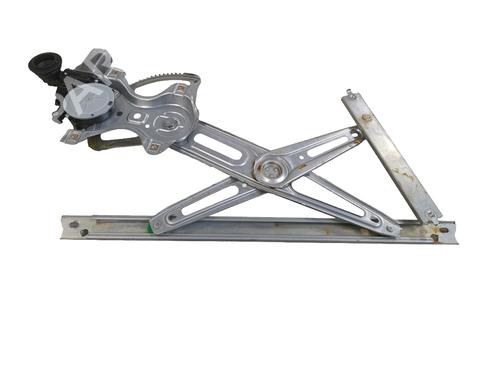 Used Front right window mechanism Front right window mechanism TOYOTA YARIS (_P13_) 1.5 Hybrid (NHP130_) (101 hp) 34551836 34551836