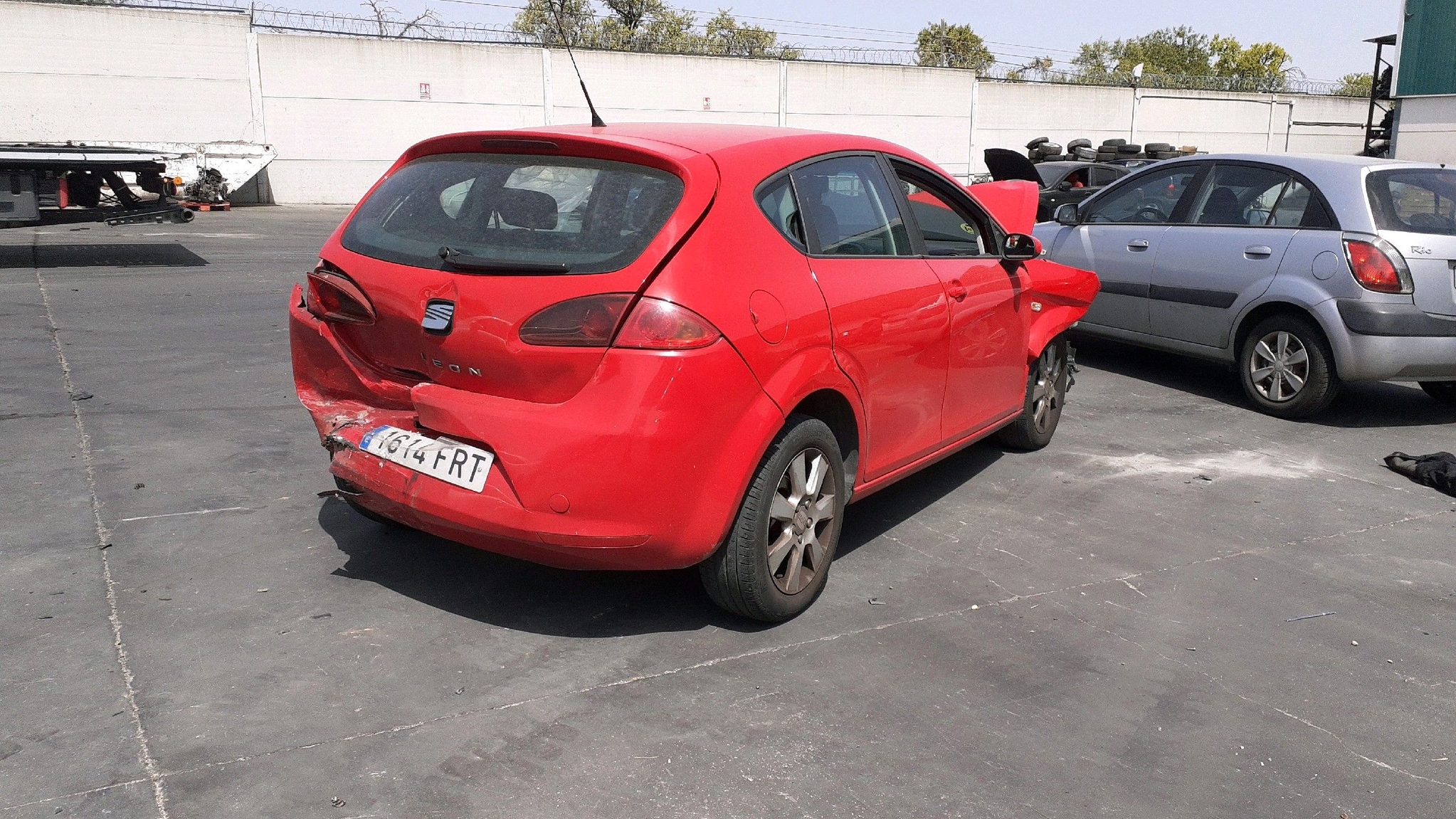 Calandra Centrale Anteriore In ABS Per Seat Leon 1P1 – Anni 2009-2012 – Ricambio Di Qualità, Facile Montaggio, Colore Nero