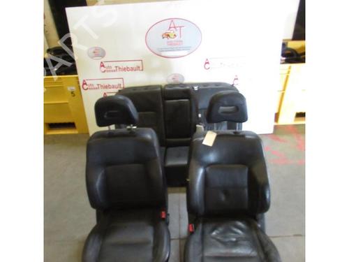 Ensemble sièges NISSAN X-TRAIL I (T30) 2.2 dCi 4x4 (136 hp) 13130088