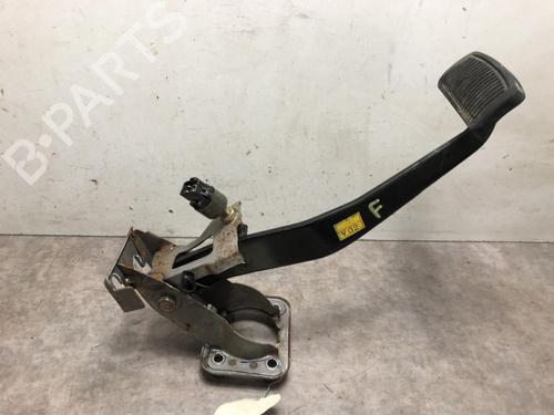 Used Break pedal KIA SORENTO I (JC) 2.5 CRDi 4WD (140 hp) 20623276