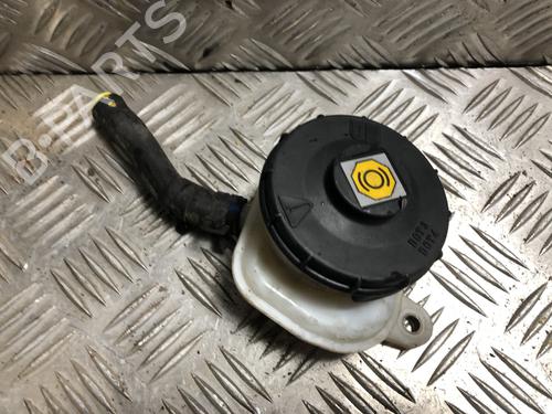 Used Brake fluid reservoir Brake fluid reservoir 38957782 38957782