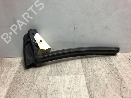 Gummilist Gummilist MERCEDES-BENZ SLK (R170) 200 Kompressor (170.444) (163 hp) 15914461 15914461