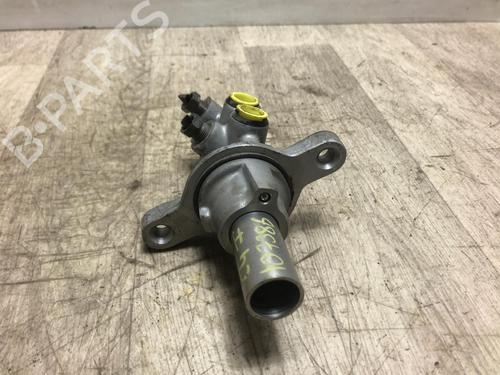 Used Brake master cylinder CITROËN C4 Coupe (LA_) 2.0 16V (136 hp) 20620964