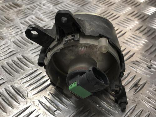 Right front fog light VOLVO C30 (533) 1.6 D | BP31202420C31