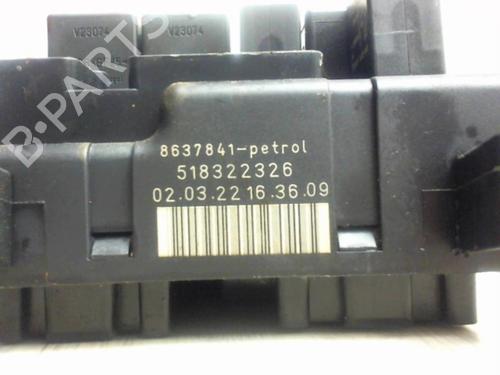 Used Fuse box VOLVO S80 I (184) T6 (272 hp) 12983754