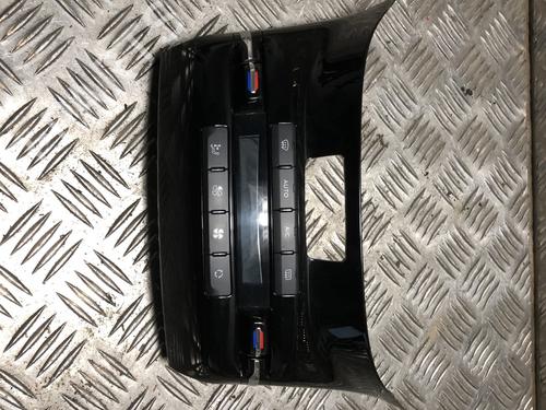 Commande Chauffage PEUGEOT 208 I (CA_, CC_) 1.6 GTi (200 hp) 31245514