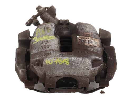 Used Right front brake caliper Right front brake caliper PEUGEOT 3008 II SUV (MC_, MR_, MJ_, M4_) 1.2 THP/ PureTech 130 (MRHNSM, MRHNSU, MRHNSJ, MRHNYW,... (131 hp) 36405869 36405869