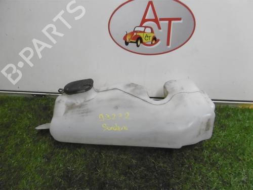 Used Windscreen washer tank DACIA SANDERO 1.5 dCi (75 hp) 13268458