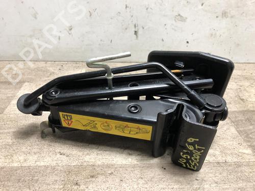 Used Jack Kit FORD ESCORT V (AAL, ABL) 1.6 i 16V (90 hp) 20615817