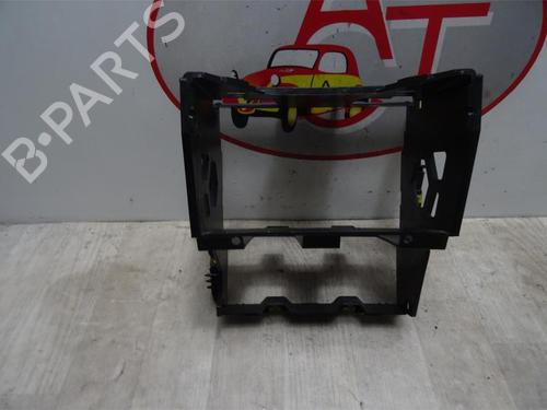 Used Middle console VW GOLF V (1K1) 1.9 TDI (105 hp) 29209429