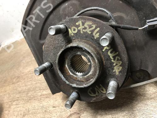 Used Right front steering knuckle NISSAN PULSAR Hatchback (C13) 1.5 dCi (110 hp) 20620935