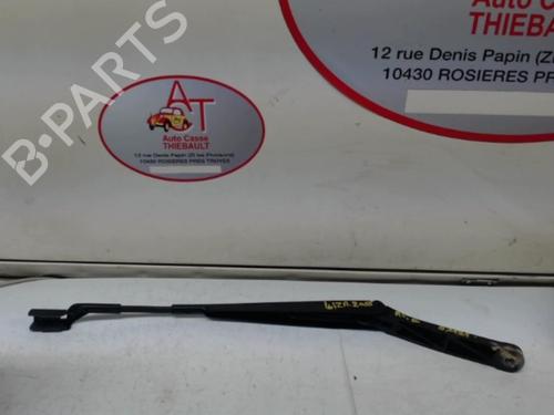 Used Front windshield wiper arm SEAT IBIZA IV (6J5, 6P1) 1.9 TDI (105 hp) 25033201
