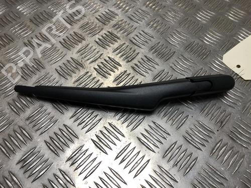 Used Rear windshield wiper arm DS DS 3 (SA_) 1.2 VTi 82 (SAHMZ6) (82 hp) 31204660