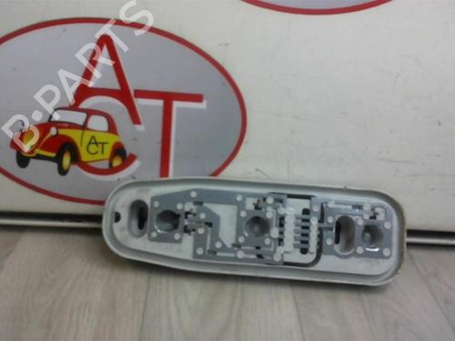 Używane Lampa oświetlenia tablicy rejestracyjnej RENAULT TWINGO I (C06_) 1.2 16V (C06C, C06D, C06K) (75 hp) 13290883