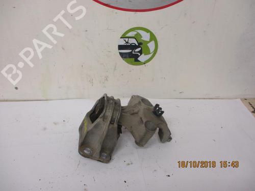 Used Engine mount DACIA DUSTER (HS_) 1.5 dCi 4x4 (HSMC, HSMD) (110 hp) 12972008