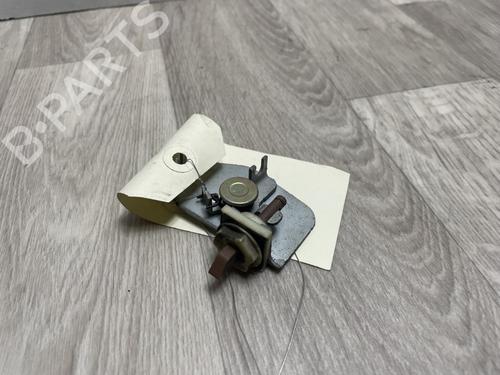 Used Switch NISSAN X-TRAIL I (T30) 2.2 dCi 4x4 (136 hp) 25305236