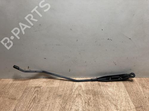 Used Front windshield wiper arm SMART FORTWO Coupe (450) 0.8 CDI (450.300, 450.301, 450.302, 450.303, 450.306) (41 hp) 13279575