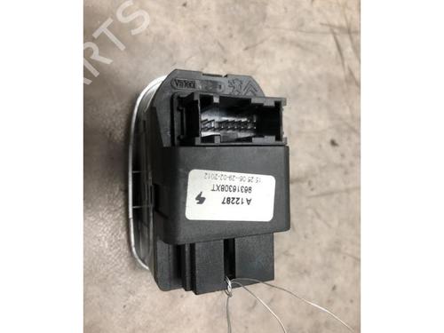 Left front window switch PEUGEOT 206+ (2L_, 2M_) 1.4 HDi eco 70 | BP20150478I27 