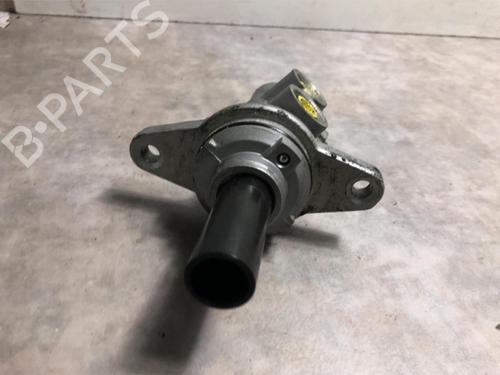 Used Brake master cylinder TOYOTA URBAN CRUISER (_P1_) 1.4 D-4D 4WD (NLP115_, NLP115R) (90 hp) 20616894