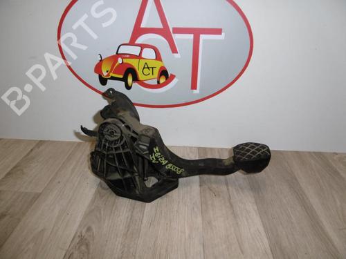 Used Clutch pedal SEAT IBIZA IV SC (6J1, 6P5) 1.9 TDI (105 hp) 25799543