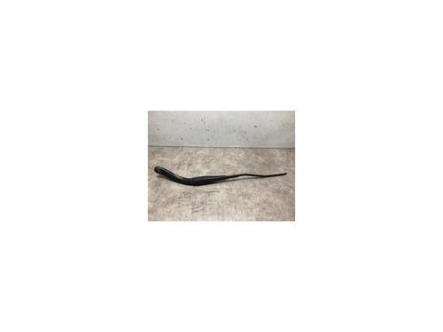 Used Front windshield wiper arm DACIA SANDERO II TCe 90 (B8M1, B8MA, B8AC) (90 hp) 20634655