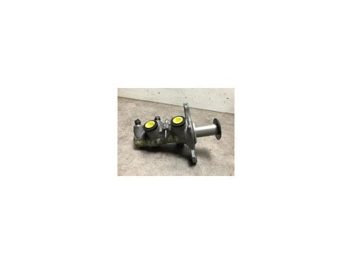 Used Brake master cylinder AUDI A3 Sportback (8VA, 8VF) 1.6 TDI (110 hp) 23128567