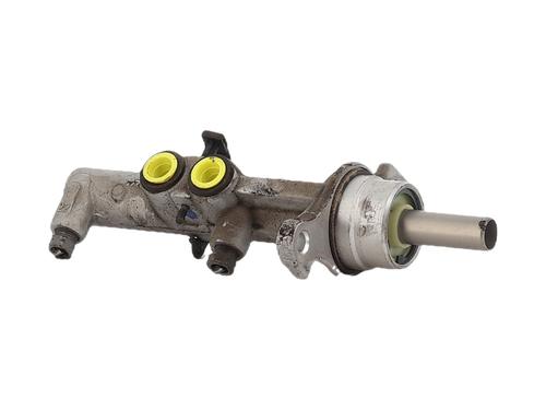 Used Brake master cylinder Brake master cylinder RENAULT TRAFIC III Van (FG_) 1.6 dCi 95 (FGMJ, FGMR) (95 hp) 39694139 39694139