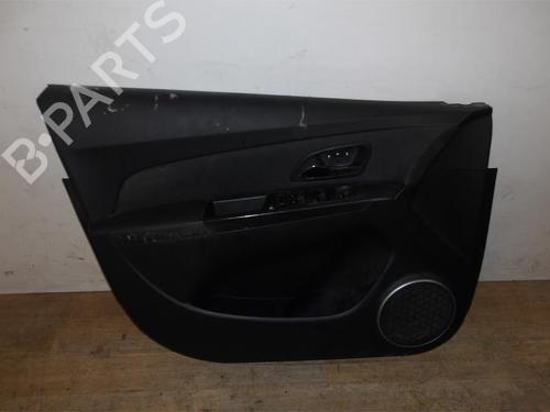 Used Front left panel CHEVROLET CRUZE Hatchback (J305) 1.7 D (131 hp) 13263323