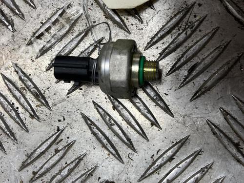 Used Electronic sensor DACIA SANDERO II TCe 90 (B8M1, B8MA, B8AC) (90 hp) 31204632