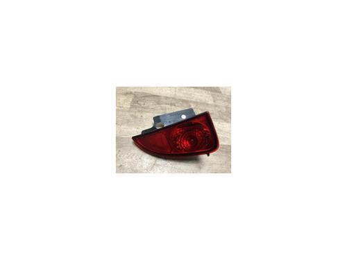 Used Rear fog light RENAULT ESPACE IV (JK0/1_) 2.0 dCi (JK03, JK04, JK1C, JK1G, JK1J, JK1K) (173 hp) 28542831