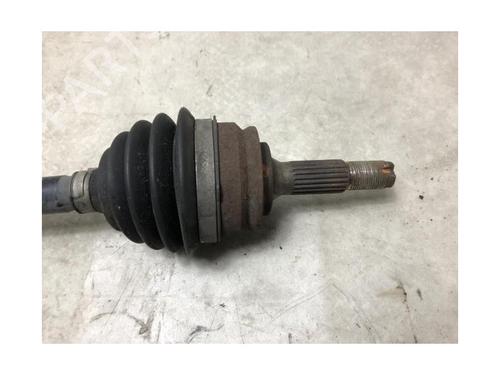 Left front driveshaft PEUGEOT 208 I (CA_, CC_) 1.2 VTI 82 | BP28334767M38