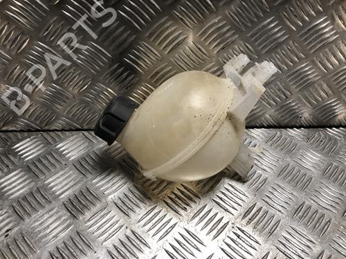 Used Expansion tank Expansion tank DS DS 3 (SA_) 1.6 BlueHDi 100 (SABHY0, SABHYT) (99 hp) 33337358 33337358