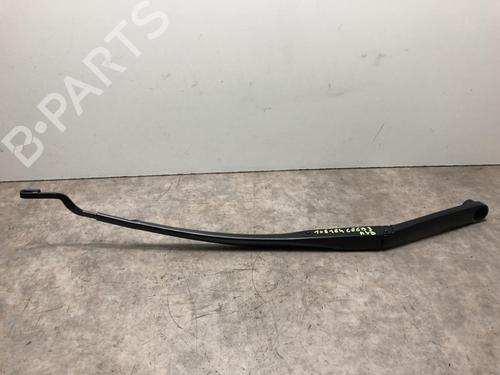 Used Front windshield wiper arm KIA CEED Sportswagon (CD) 1.4 T-GDI (140 hp) 23023723