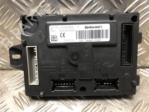 Used Fuse box RENAULT CLIO IV (BH_) 1.5 dCi 75 (75 hp) 32492725