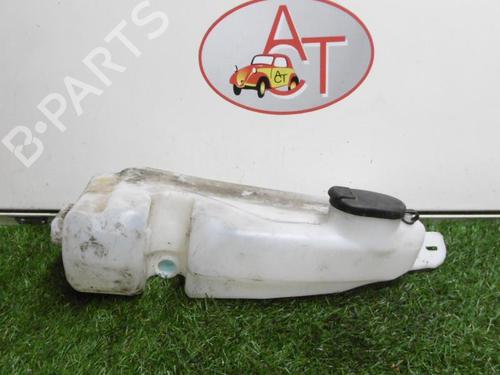 Used Windscreen washer tank DACIA SANDERO 1.2 16V (75 hp) 13268460